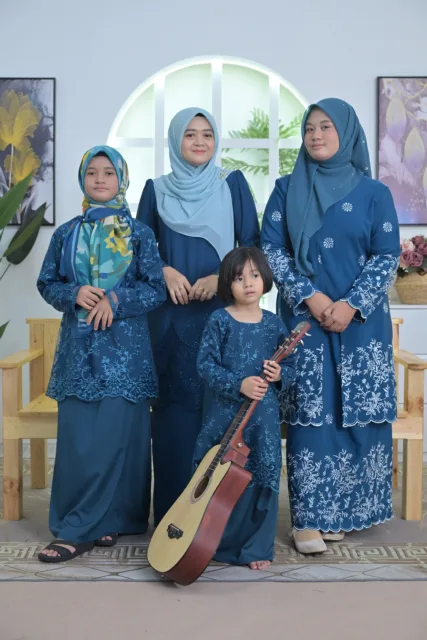 Raya Family Portraits